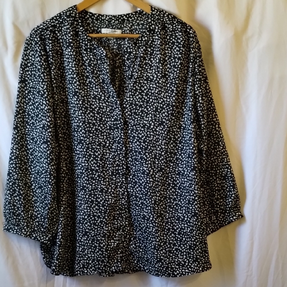 Jachs Monochrome Patterned Blouse